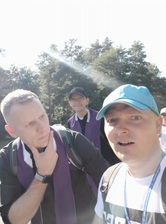 Piesza pielgrzymka na Jasną Górę - dzień 1. i 2.