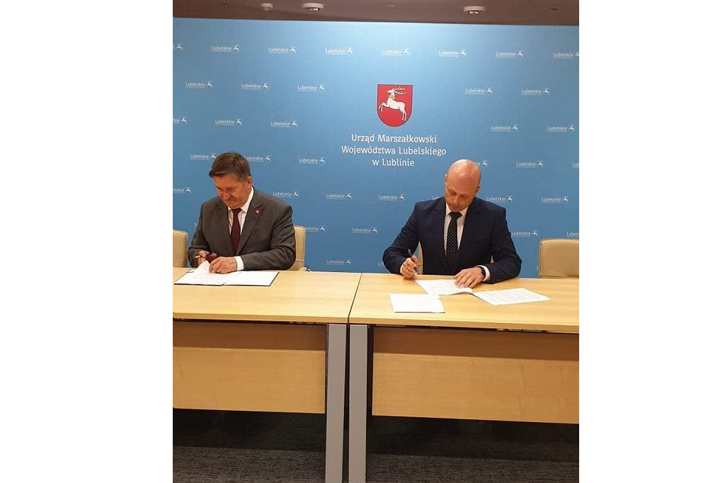 Umowa na dofinansowanie przebudowy drogi