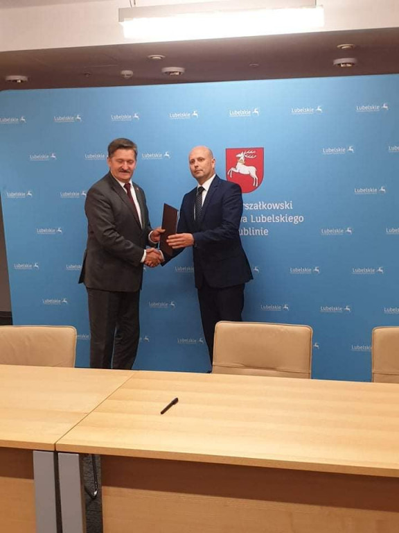 Umowa na dofinansowanie przebudowy drogi