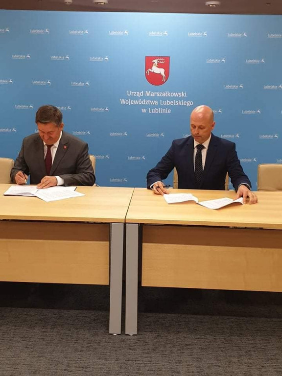 Umowa na dofinansowanie przebudowy drogi