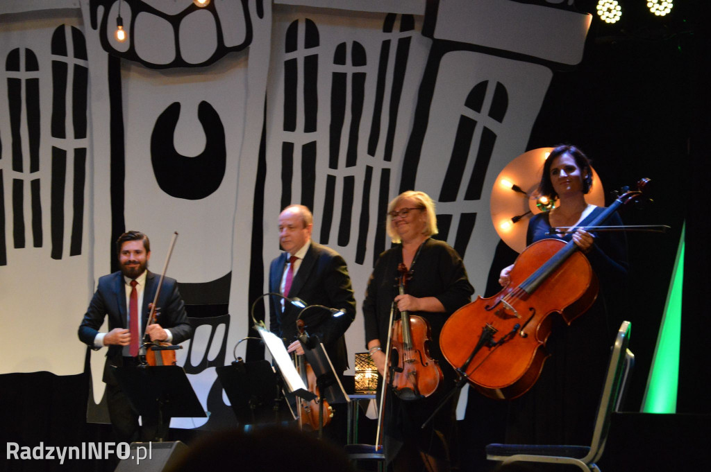 Koncert Alicji Majewskiej i Włodzimierza Korcza