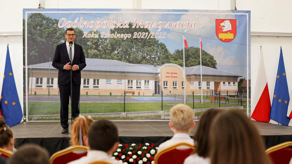 Otwarcie szkoły w Branicy R. z udziałem premiera
