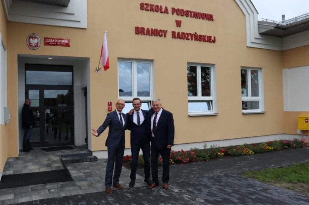 Otwarcie szkoły w Branicy R. z udziałem premiera