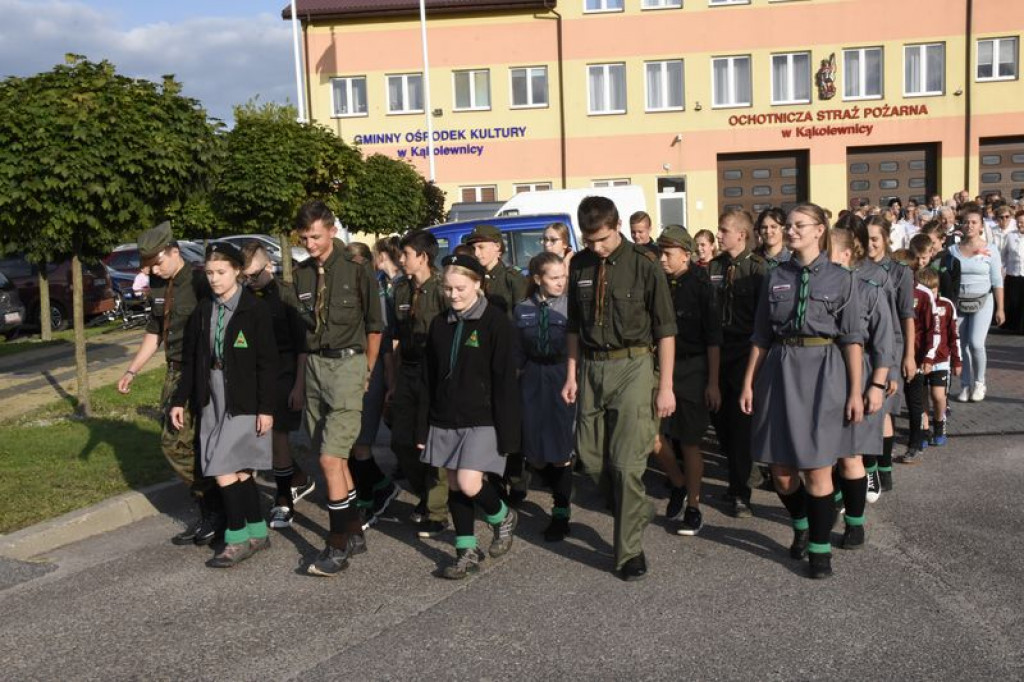 Odsłonięcie murali w Kąkolewnicy i uroczystości