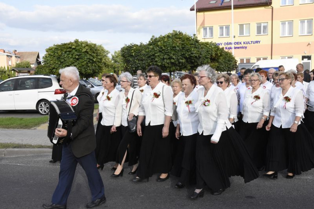 Odsłonięcie murali w Kąkolewnicy i uroczystości