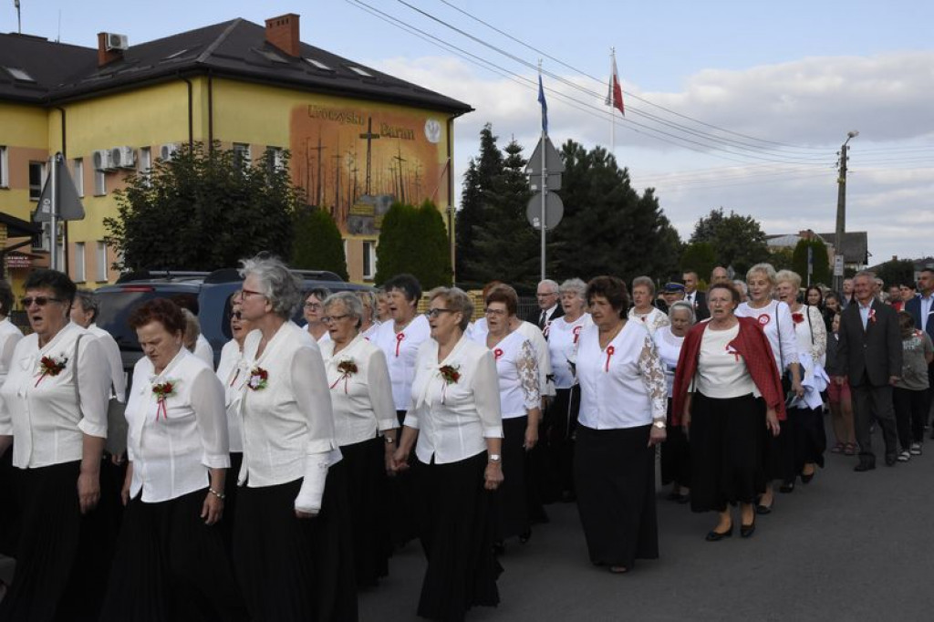 Odsłonięcie murali w Kąkolewnicy i uroczystości