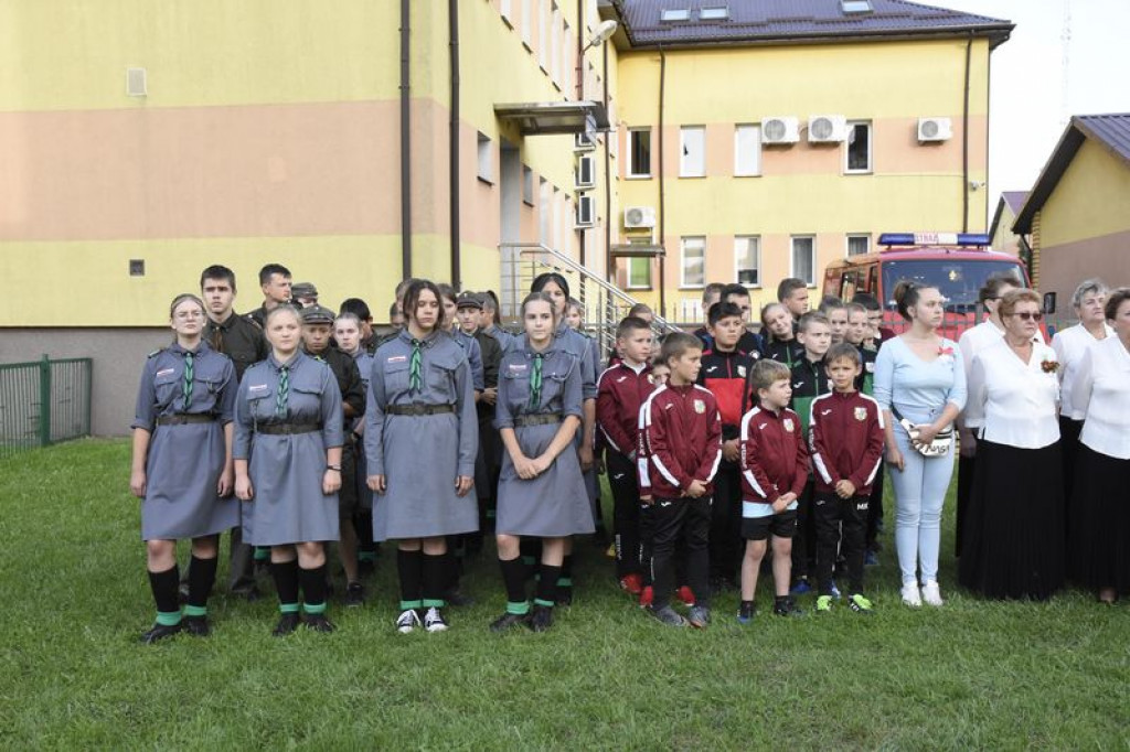 Odsłonięcie murali w Kąkolewnicy i uroczystości