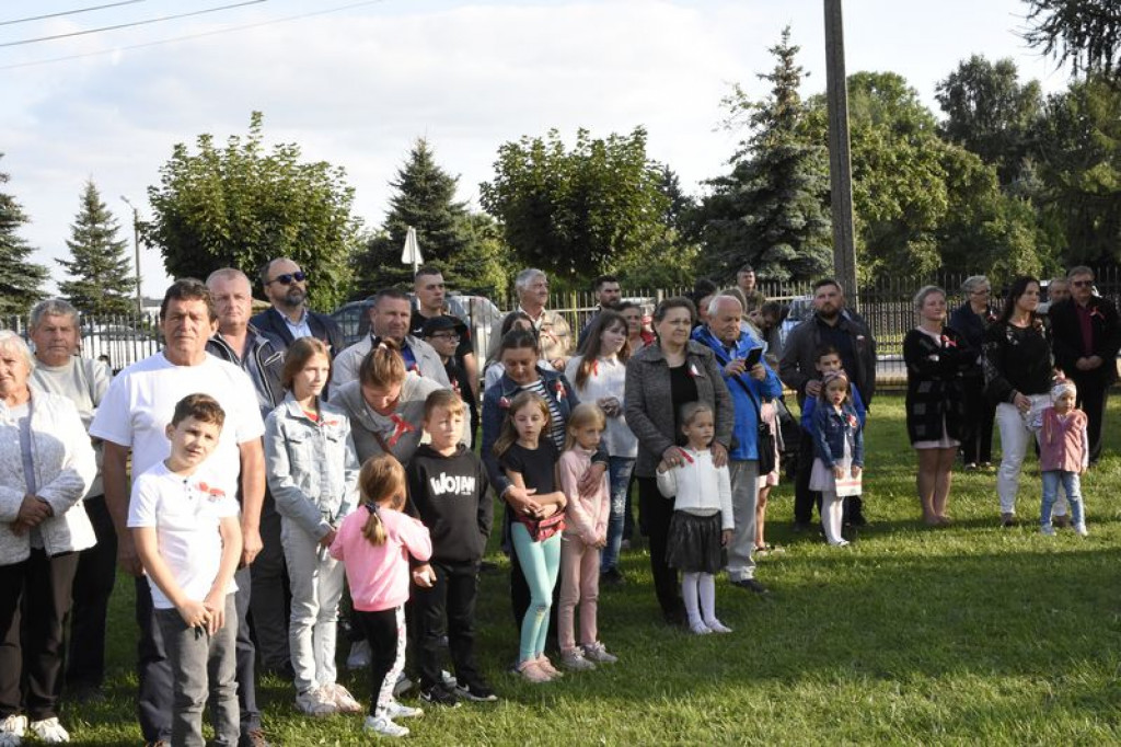 Odsłonięcie murali w Kąkolewnicy i uroczystości