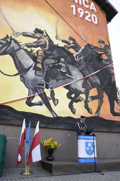 Odsłonięcie murali w Kąkolewnicy i uroczystości