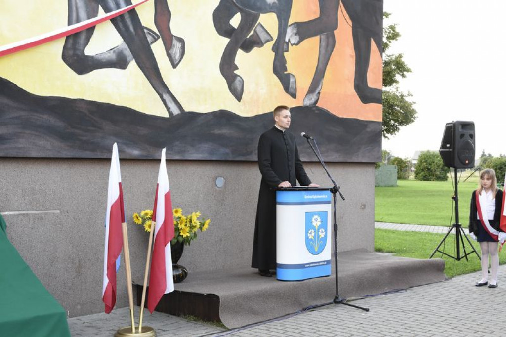 Odsłonięcie murali w Kąkolewnicy i uroczystości