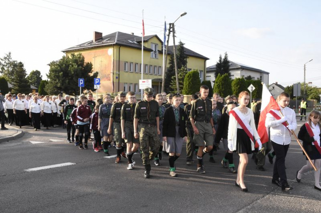 Odsłonięcie murali w Kąkolewnicy i uroczystości