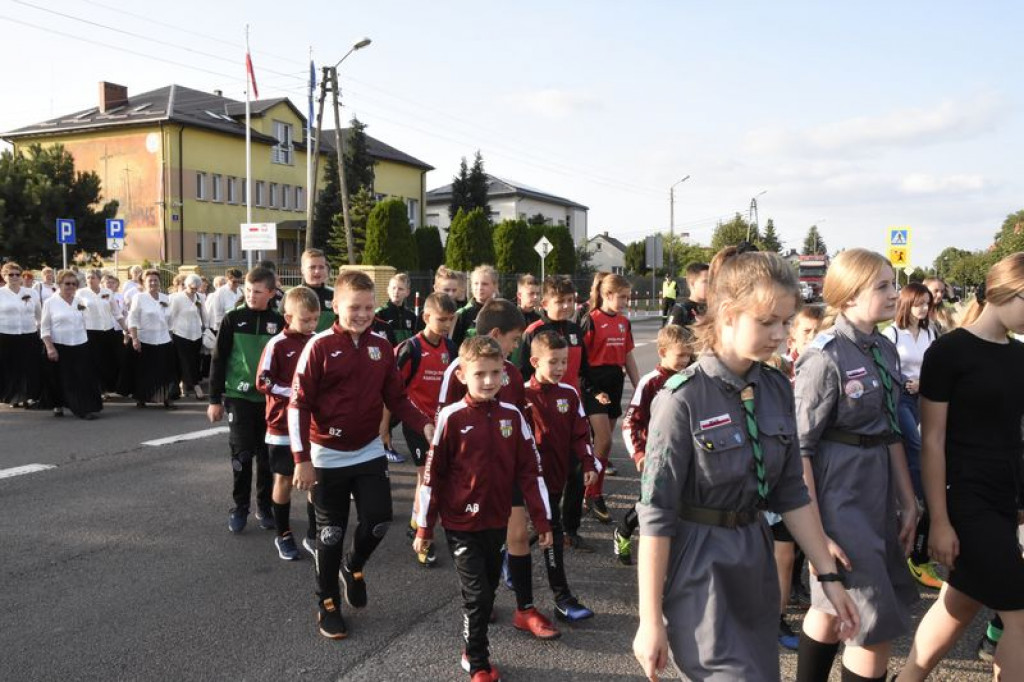 Odsłonięcie murali w Kąkolewnicy i uroczystości