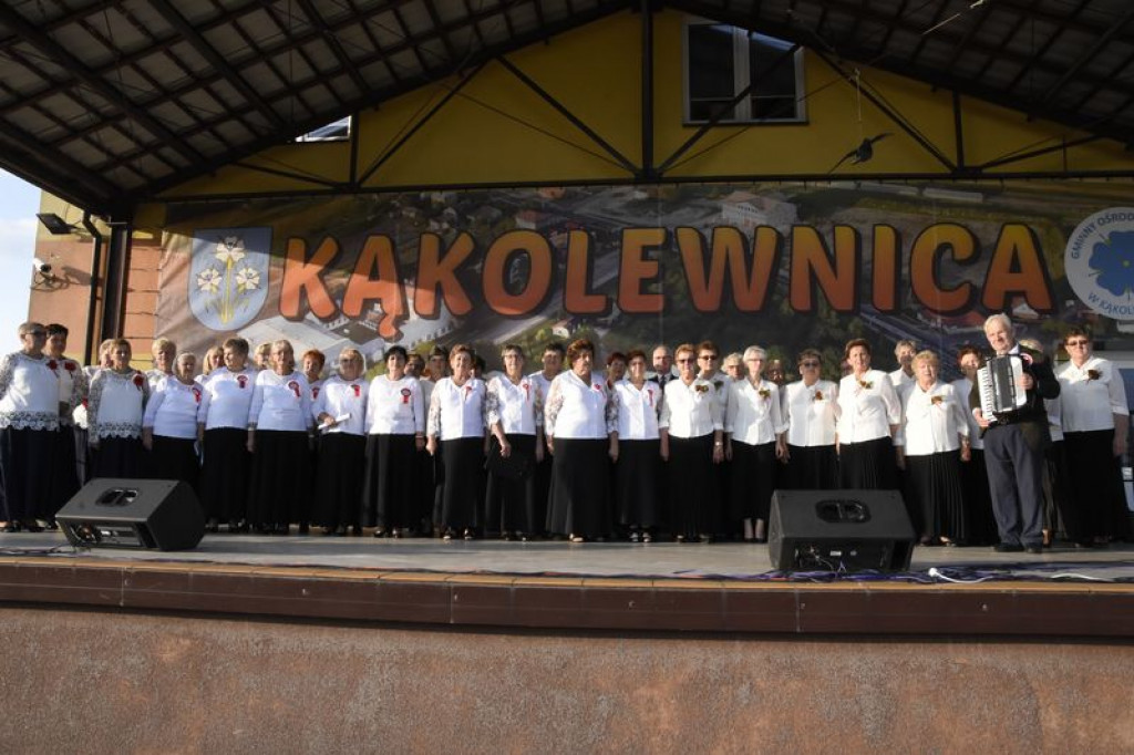 Odsłonięcie murali w Kąkolewnicy i uroczystości