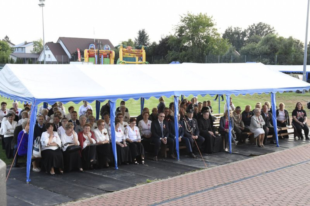 Odsłonięcie murali w Kąkolewnicy i uroczystości