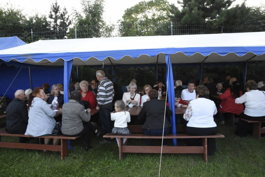 Odsłonięcie murali w Kąkolewnicy i uroczystości