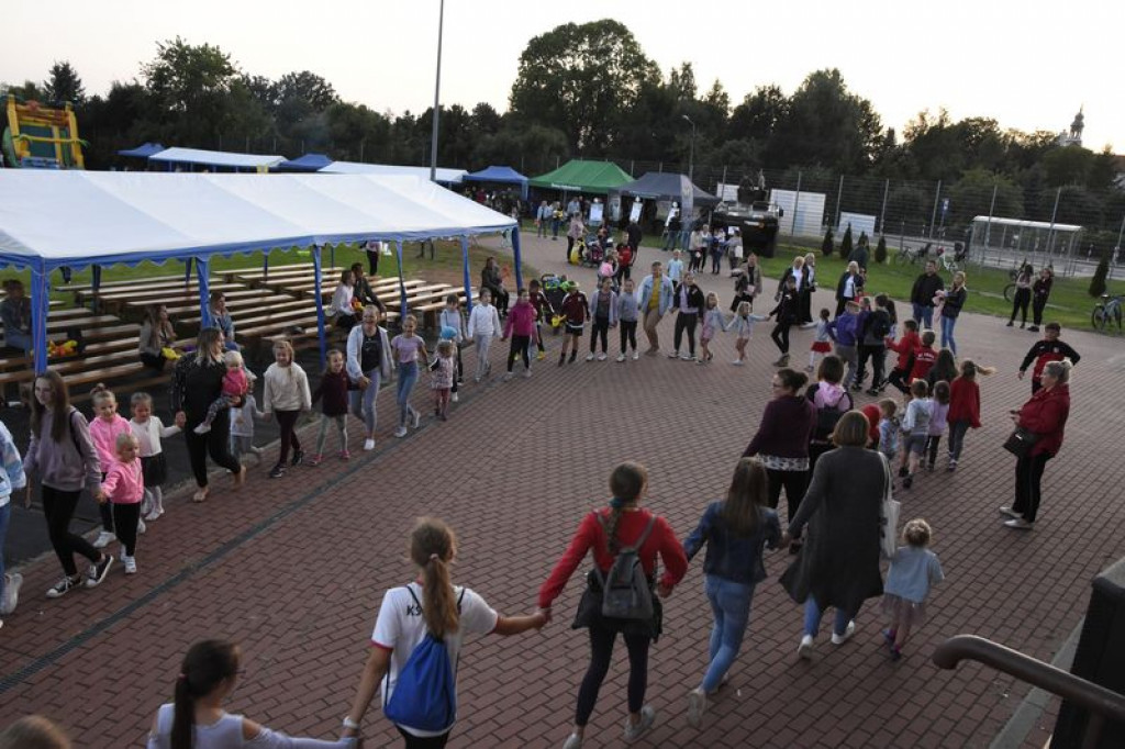 Odsłonięcie murali w Kąkolewnicy i uroczystości