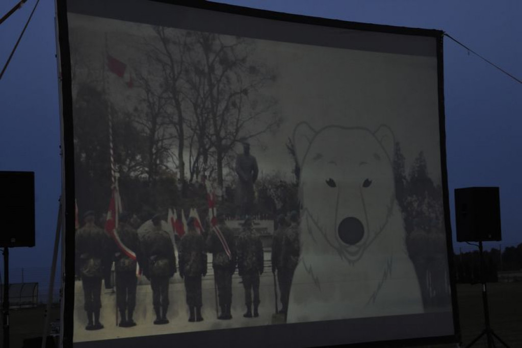 Odsłonięcie murali w Kąkolewnicy i uroczystości