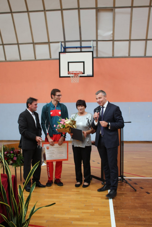 Oficjalne powitanie medalisty w Komarówce P.