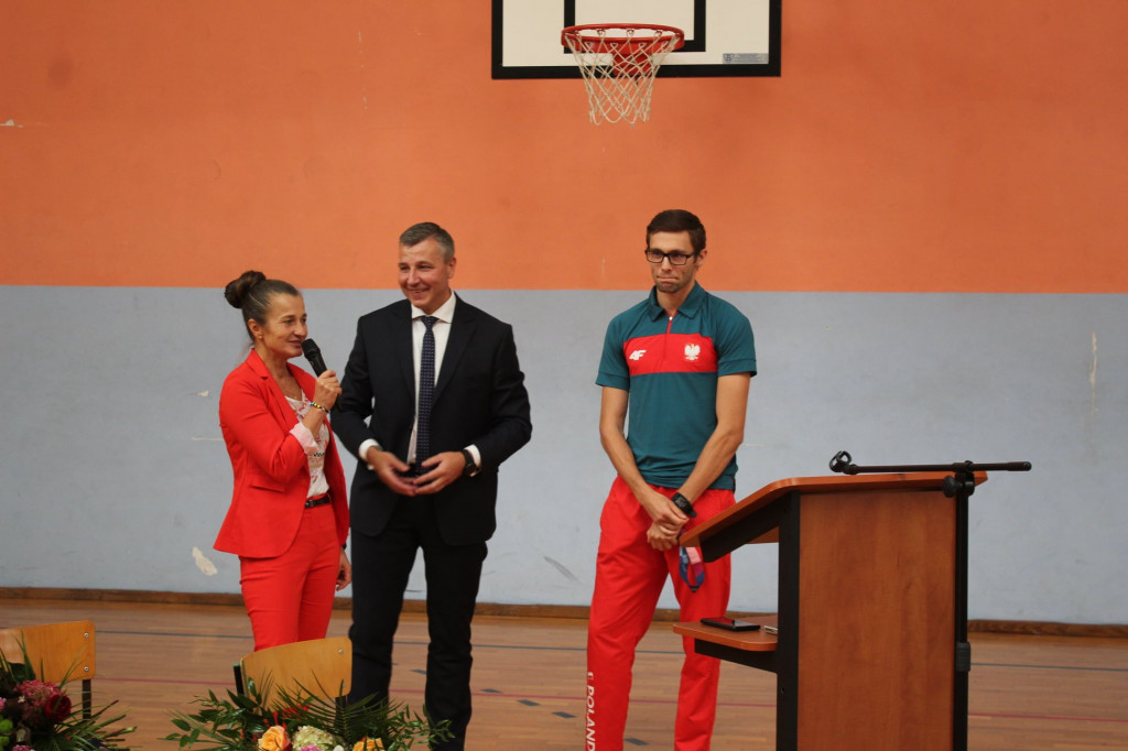 Oficjalne powitanie medalisty w Komarówce P.
