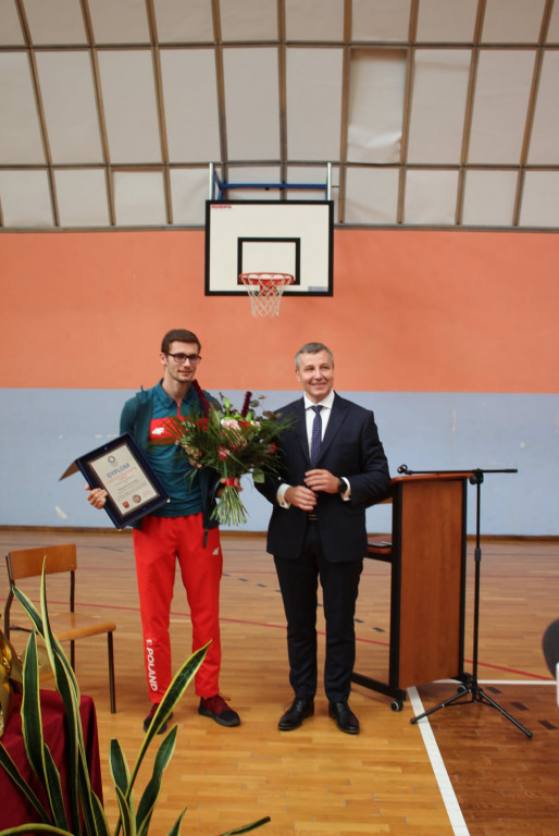Oficjalne powitanie medalisty w Komarówce P.