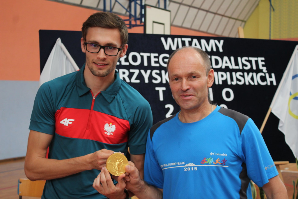 Oficjalne powitanie medalisty w Komarówce P.
