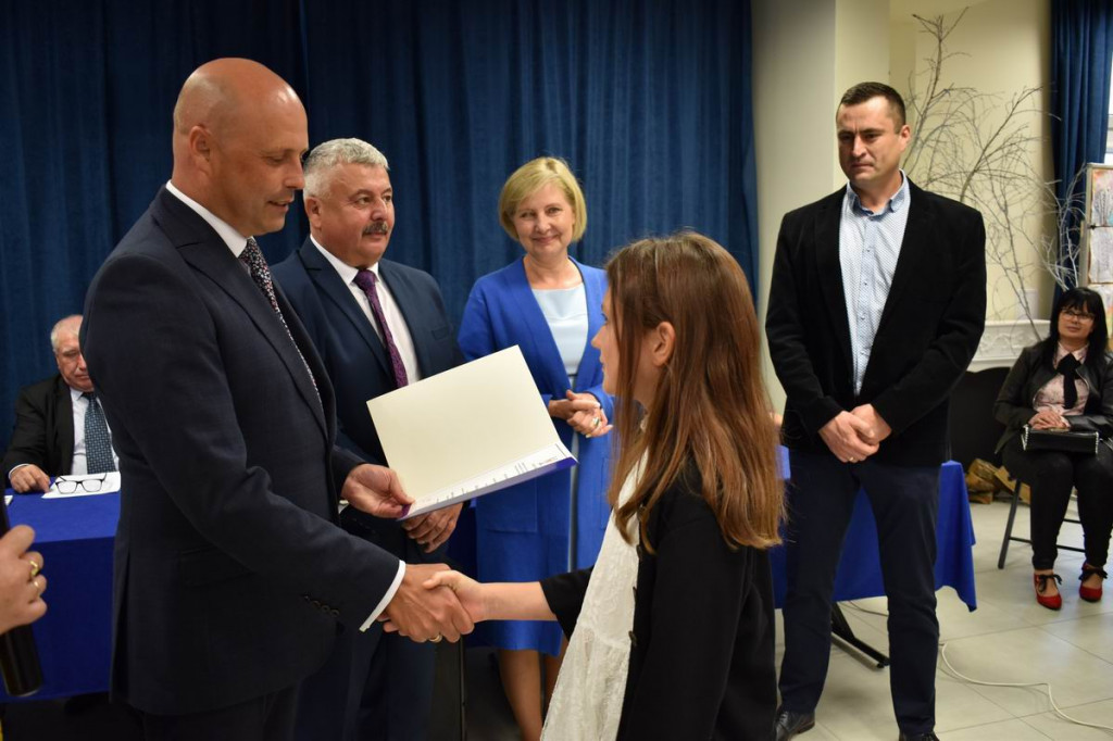 Stypendia dla uczniów w gminie Wohyń