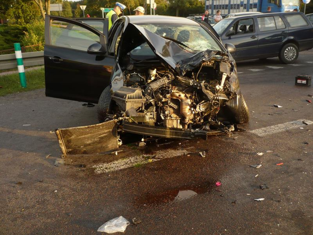 Wypadek w Radzyniu na skrzyżowaniu dróg krajowych