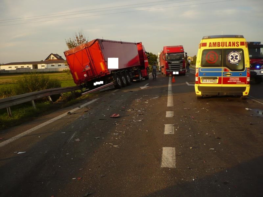 Wypadek w Radzyniu na skrzyżowaniu dróg krajowych