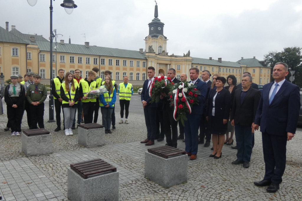 Młodzieżowy Rajd Szlakiem Miejsc Pamięci Narodowej