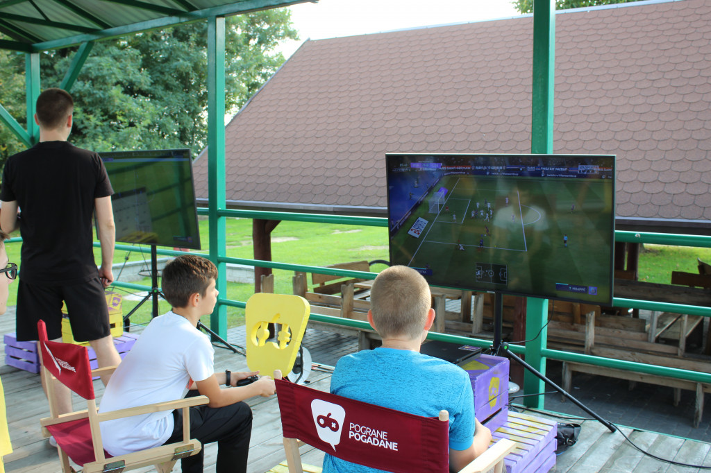 Turniej FIFA 2021 w Komarówce Podlaskiej