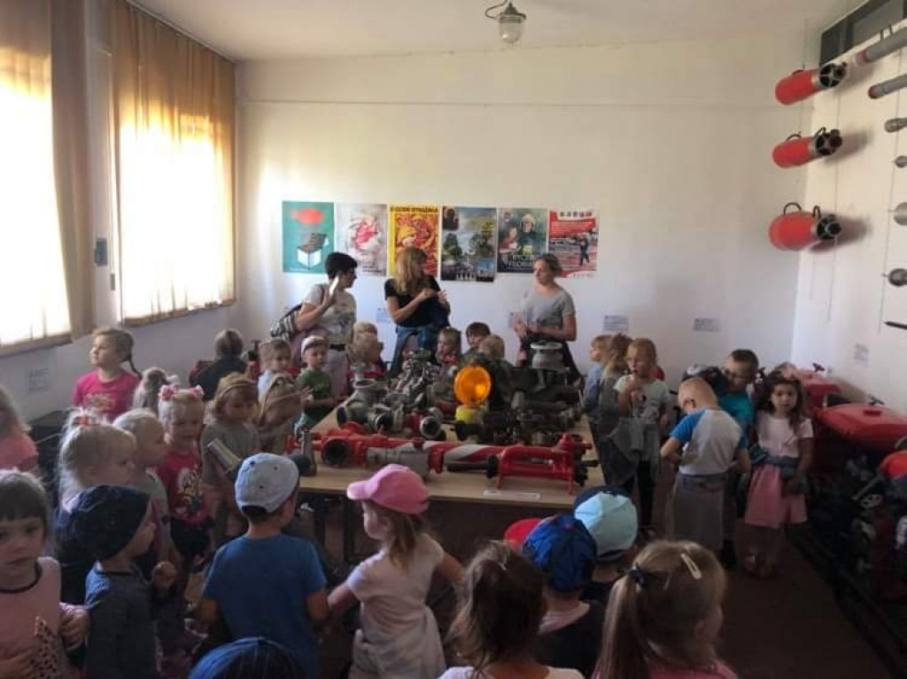 Wizyta przedszkolaków u strażaków