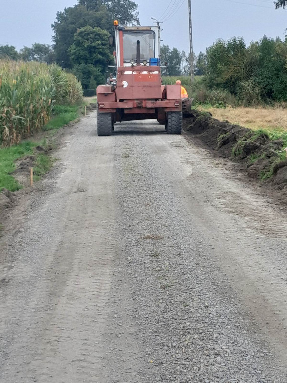Przebudowy dróg w Zbulitowie Małym i Kuraszewie