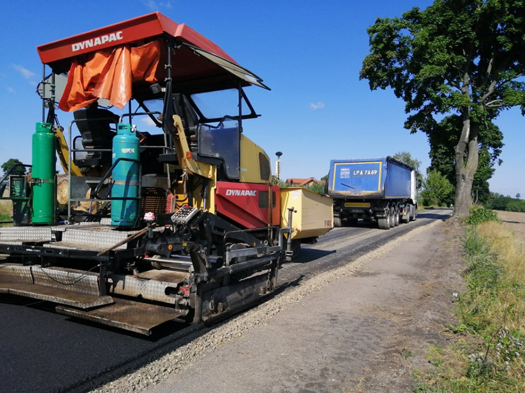 Przebudowy dróg w Zbulitowie Małym i Kuraszewie
