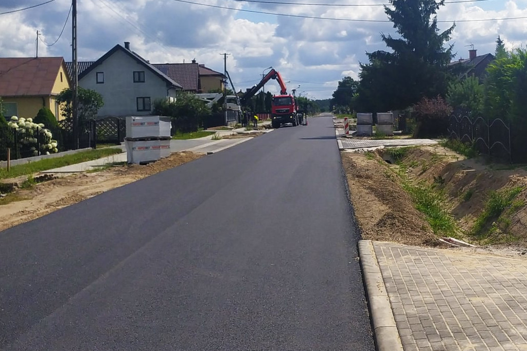 Przebudowa drogi w Brzozowicy Dużej