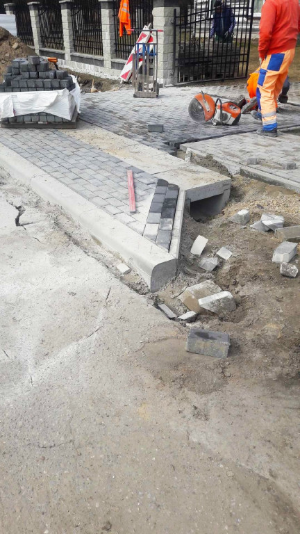 Przebudowa drogi w Brzozowicy Dużej