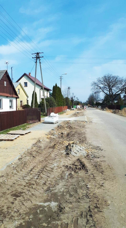 Przebudowa drogi w Brzozowicy Dużej