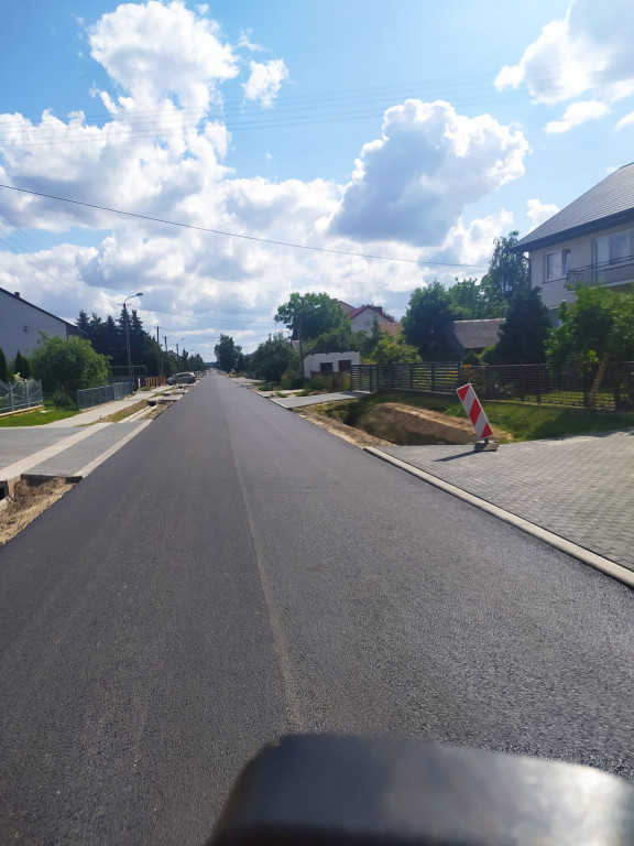 Przebudowa drogi w Brzozowicy Dużej