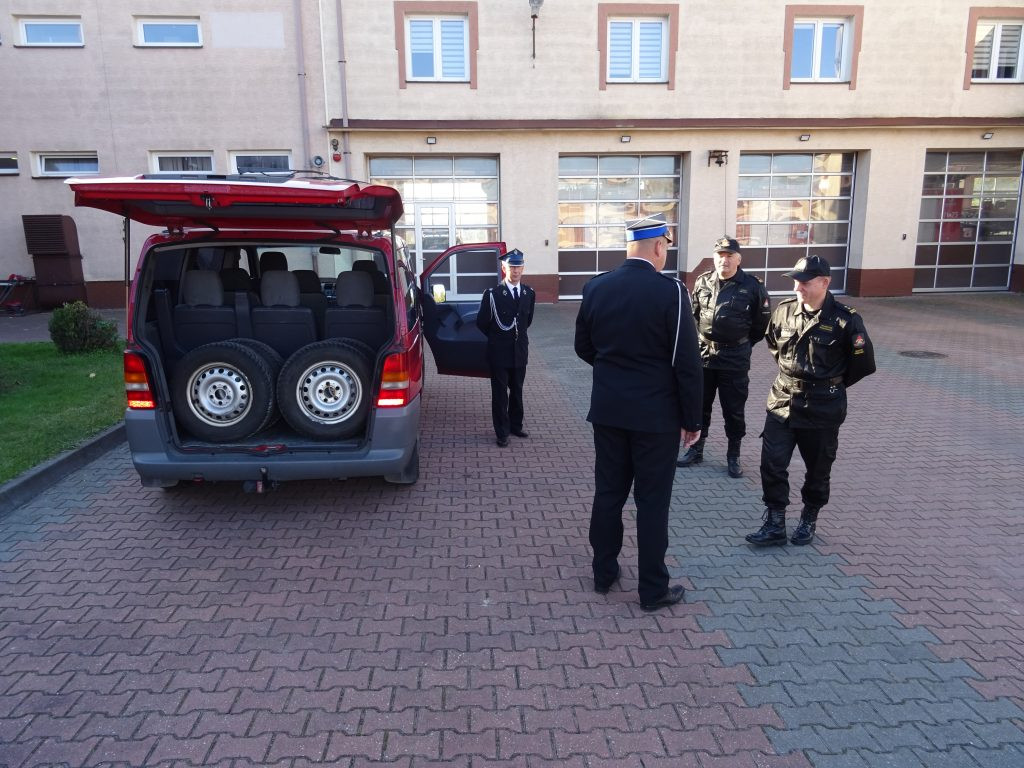Nowy samochód dla OSP w Paszkach Dużych