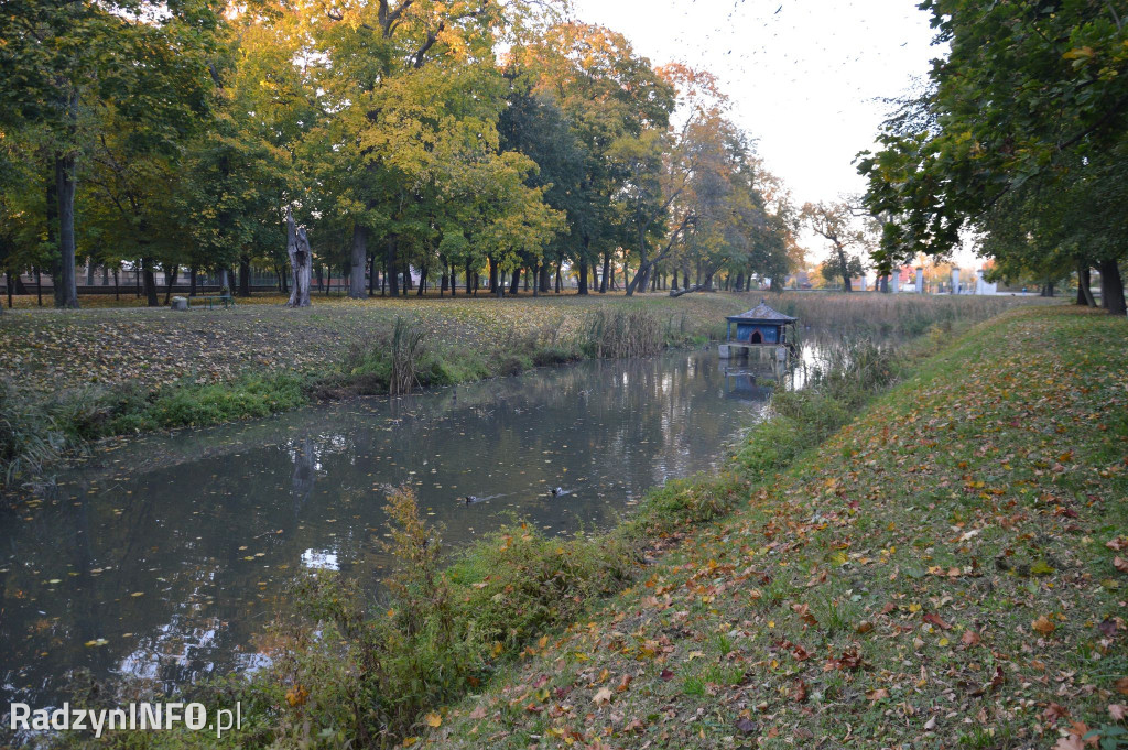 Radzyński park w październiku