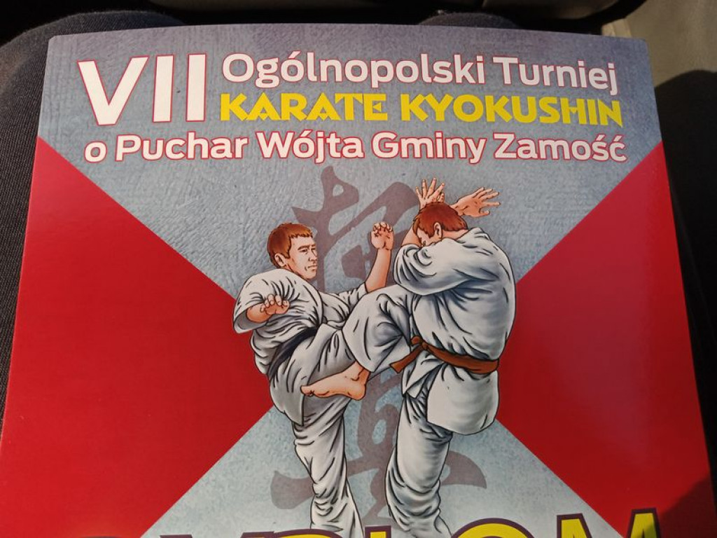 Karatecy z Kąkolewnicy na turnieju w Płoskiem