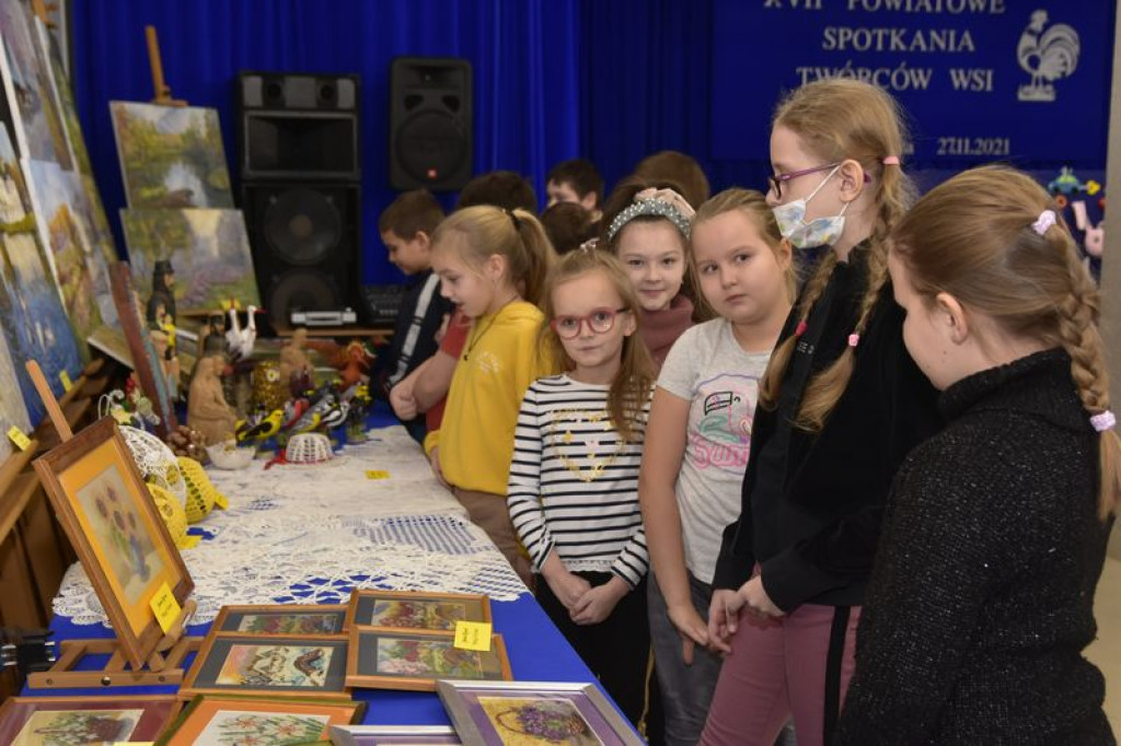 Wystawa prac rękodzieła w Kąkolewnicy