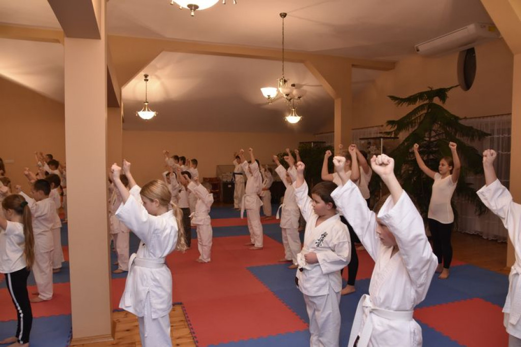 Egzamin z karate w Kąkolewnicy