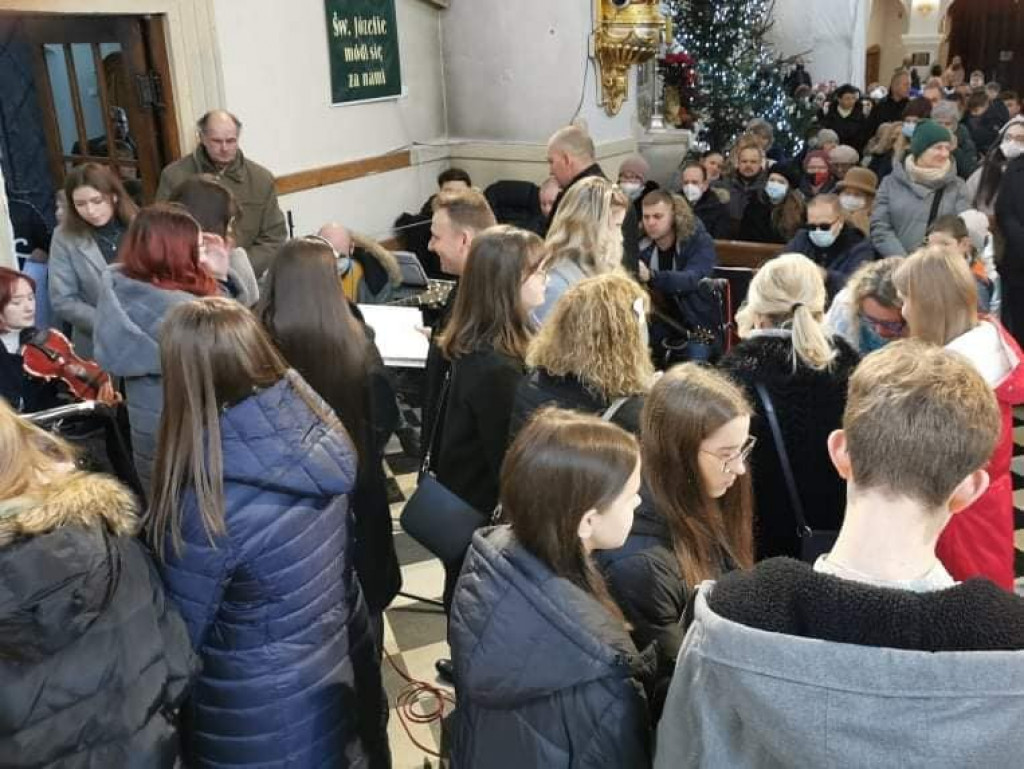 Świąteczny koncert kolęd w kościele Trójcy Św.