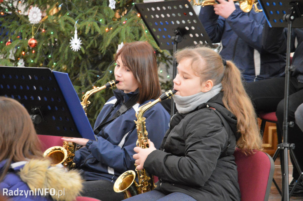 Koncert Młodzieżowej Orkiestry Dętej