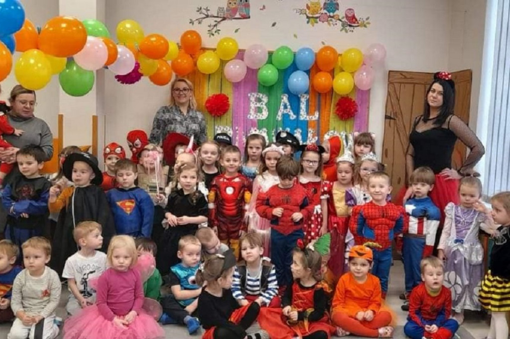Bal karnawałowy w 