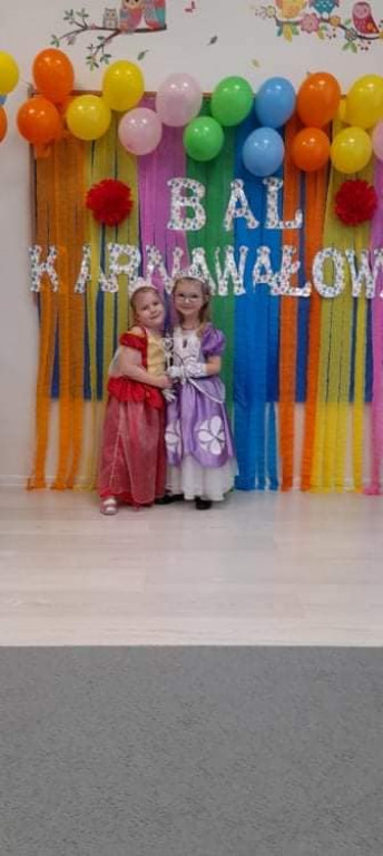 Bal karnawałowy w 