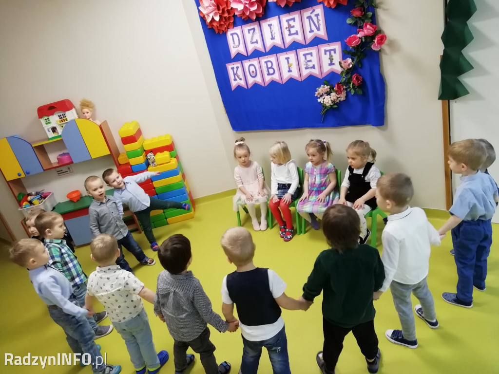 Dzień Kobiet w przedszkolu 