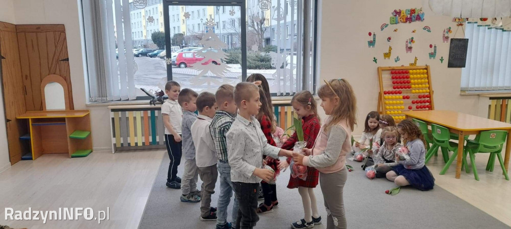 Dzień Kobiet w przedszkolu 