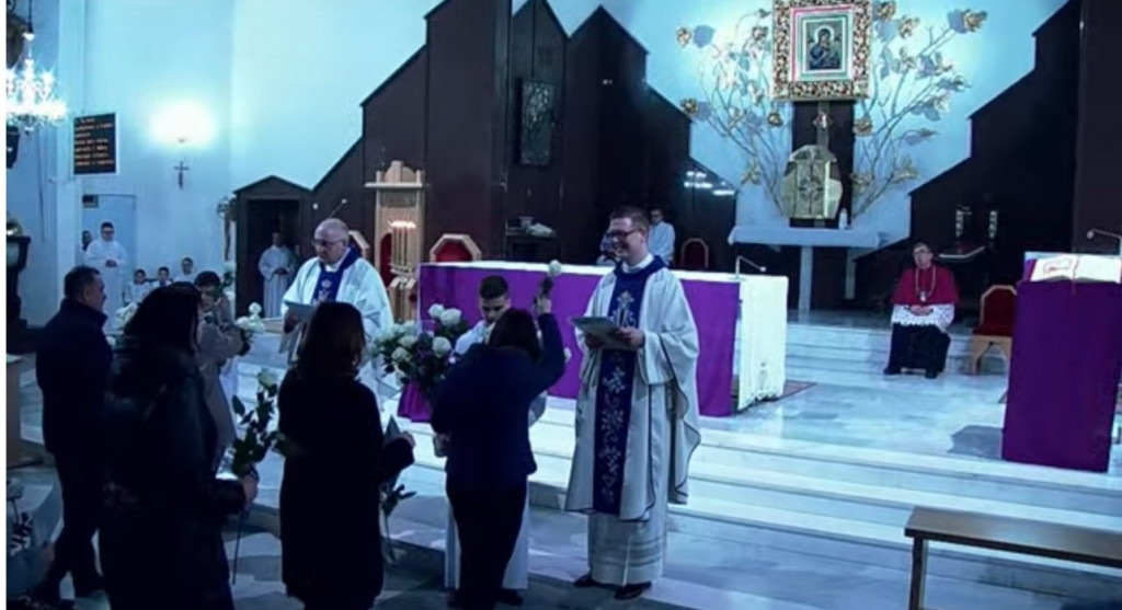 Uroczystość wprowadzenia relikwii do kościoła MBNP