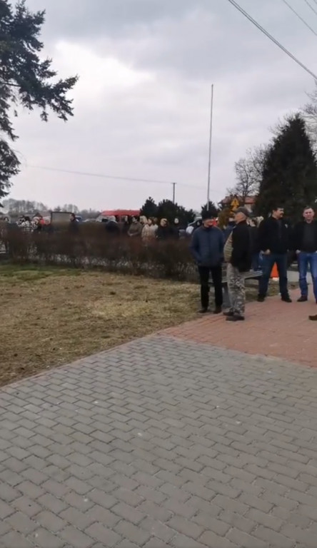 TIR z darami rozładowany w Ulanie w 40 minut!